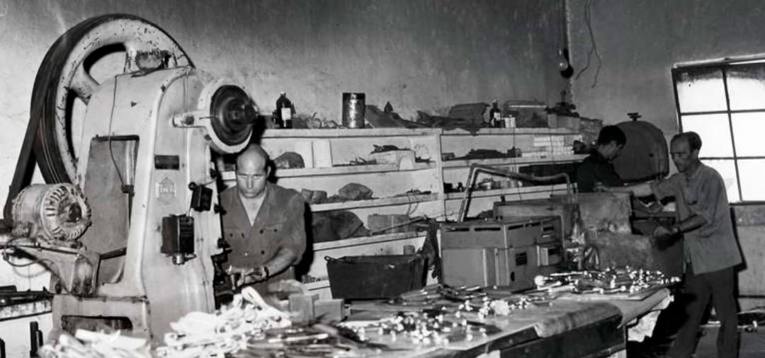 taller-antiguo-manufacturas-muela-fabricante-cuchillos-navajas-artesanales