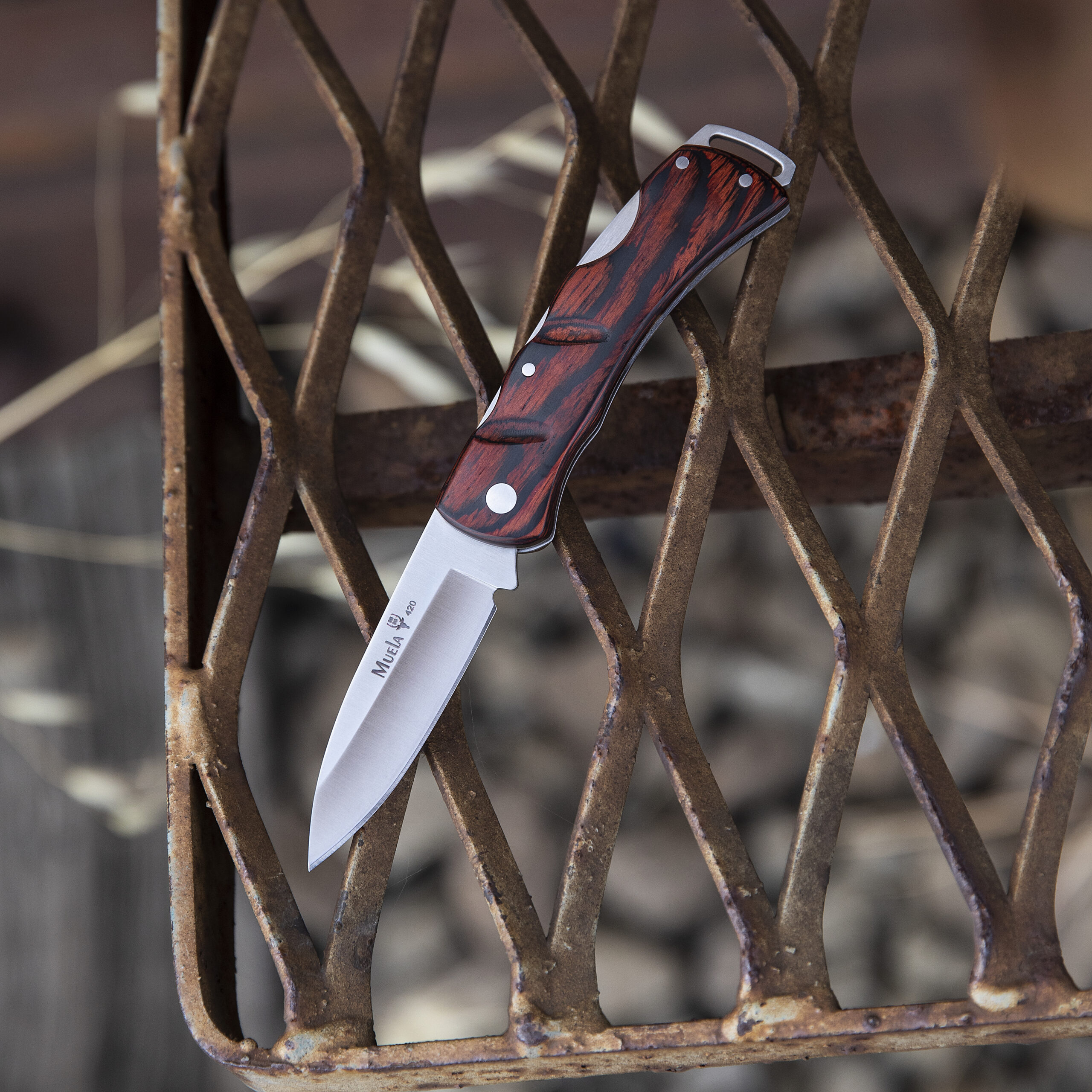 Navaja K-7R con sistema de bloqueo «Back Lock»